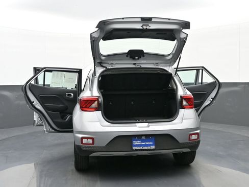 Certified 2023 Hyundai Venue SEL FWD image 49