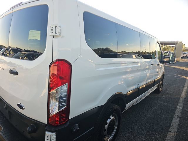 Used 2018 Ford Transit 350 XL RWD image 4