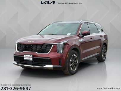 Certified 2025 Kia Sorento S w/ Panoramic Sunroof Package