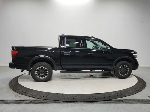 Used 2024 Nissan Titan PRO-4X w/ Pro-4x Convenience Package AWD/4WD image 8