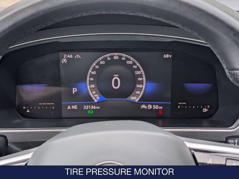 Certified 2023 Volkswagen Tiguan SE R-Line AWD/4WD image 23