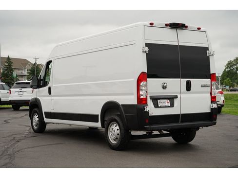 Used 2023 RAM ProMaster 2500 image 5