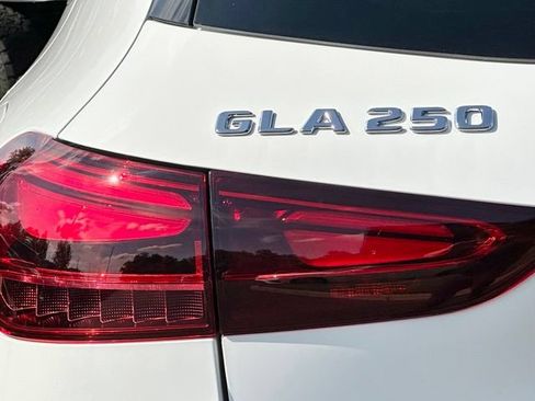 New 2026 Mercedes-Benz GLA 250 4MATIC image 11