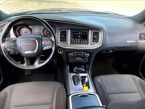 Used 2022 Dodge Charger SXT image 15