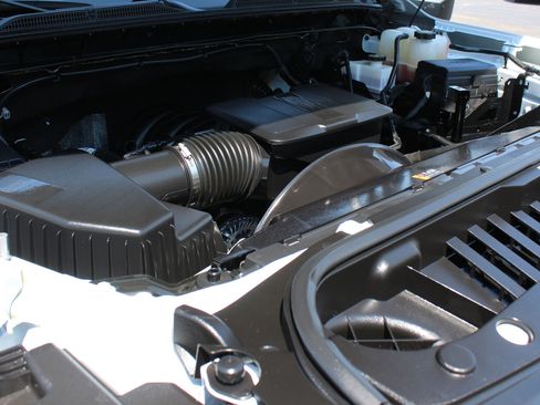 Used 2024 GMC Sierra 2500 Pro w/ Convenience Package image 15