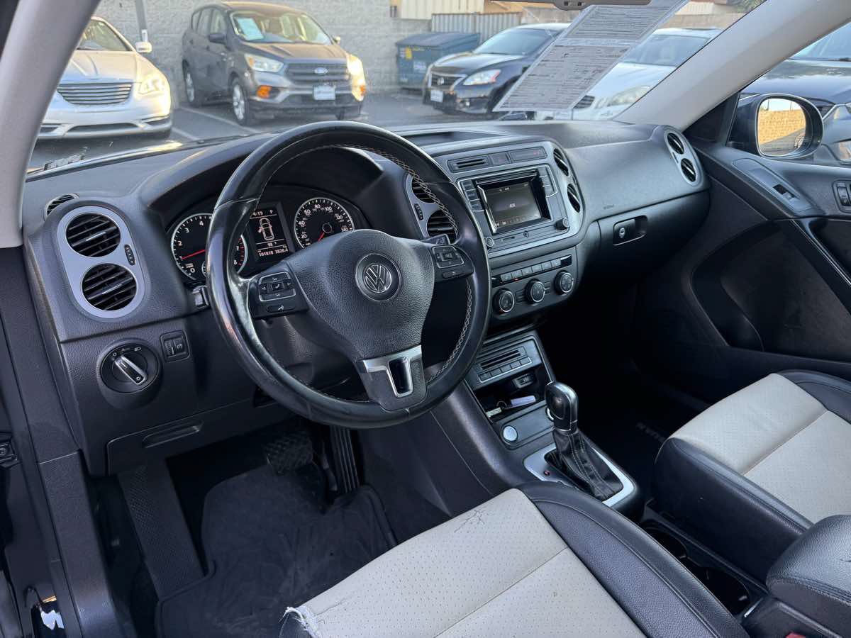 Used 2016 Volkswagen Tiguan S FWD image 28