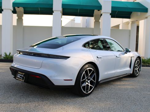 Certified 2025 Porsche Taycan image 7