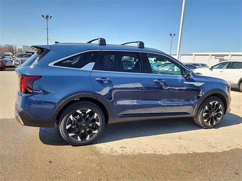 New 2025 Kia Sorento SX image 2