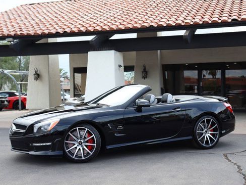 Used 2015 Mercedes-Benz SL 63 AMG image 5