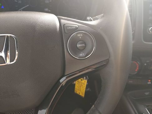 Used 2021 Honda HR-V Sport image 23