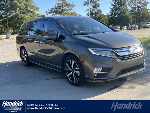 Used 2018 Honda Odyssey Elite image 1