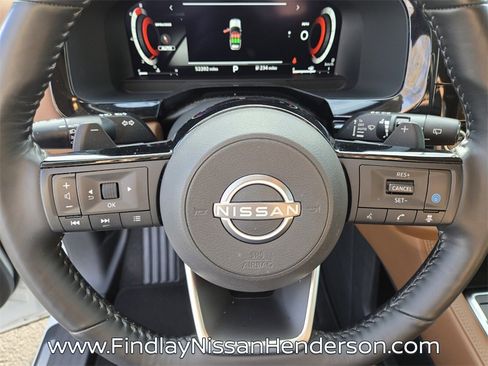 Used 2023 Nissan Pathfinder Platinum w/ Cargo Package image 21