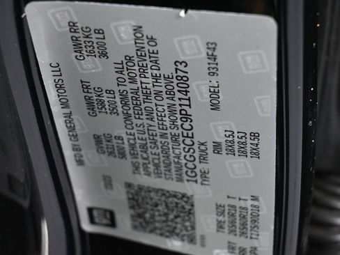 Used 2023 Chevrolet Colorado LT w/ LT Convenience Package image 17