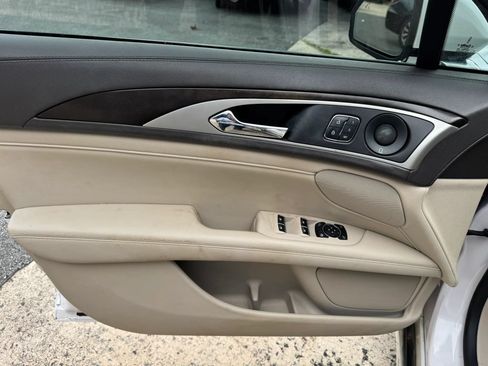 Used 2018 Lincoln MKZ Reserve w/ Technology Package FWD image 25