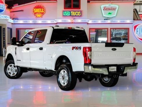 Used 2021 Ford F250 XL w/ STX Appearance Package image 4