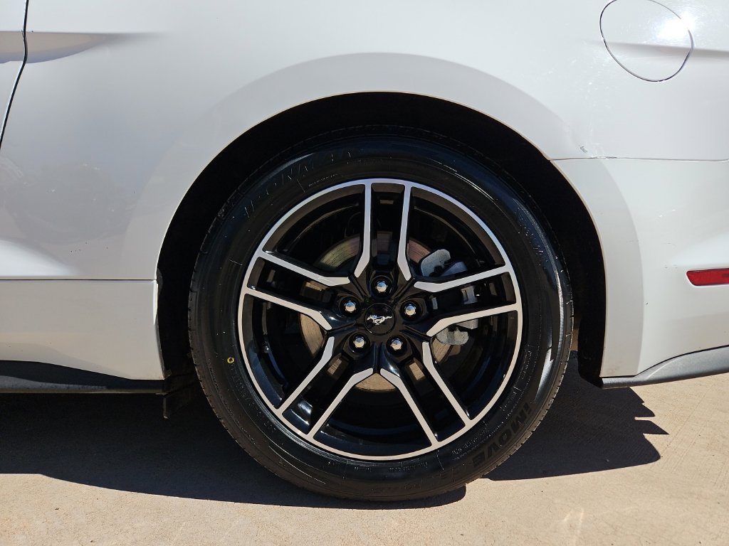 Used 2022 Ford Mustang Premium RWD image 8