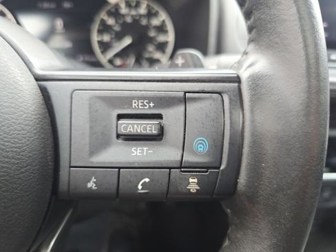 Used 2024 Nissan Rogue SV w/ SV Premium Package AWD/4WD image 24