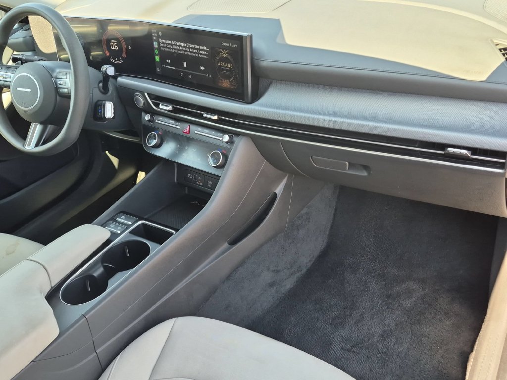Used 2025 Hyundai Sonata SEL FWD image 31