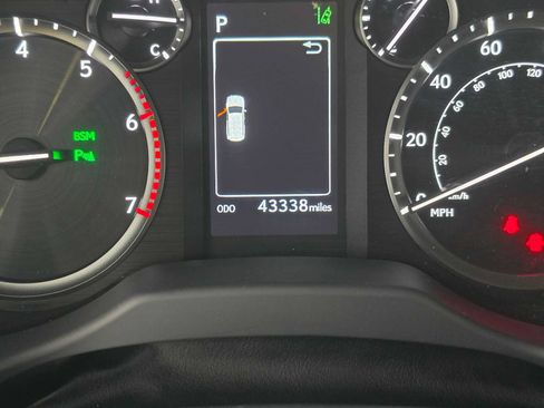Certified 2023 Lexus GX 460 Premium w/ Premium Plus Package AWD/4WD image 24