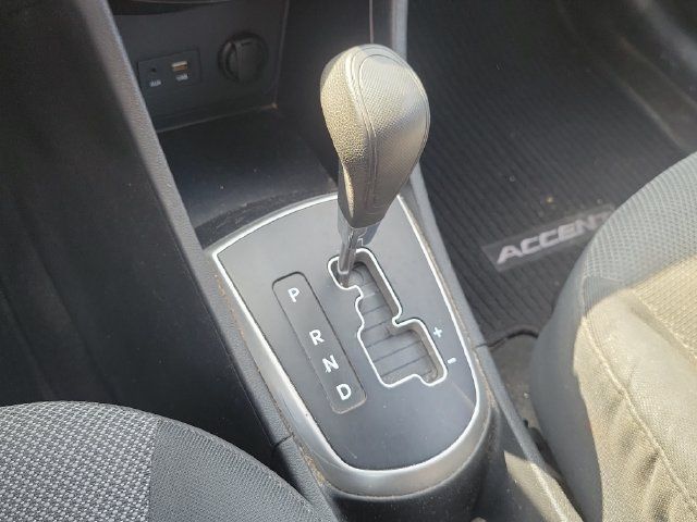 Used 2014 Hyundai Accent GS FWD image 28