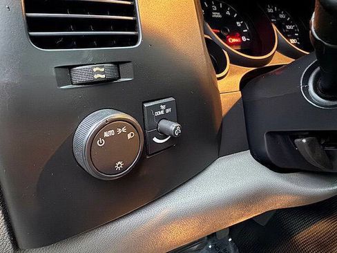 Used 2011 Chevrolet Silverado 1500 W/T image 14