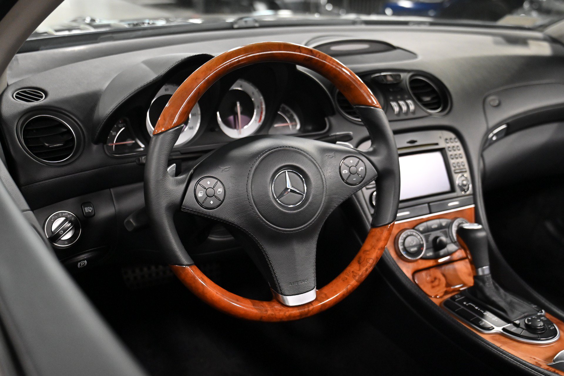 Used 2009 Mercedes-Benz SL 550 image 54