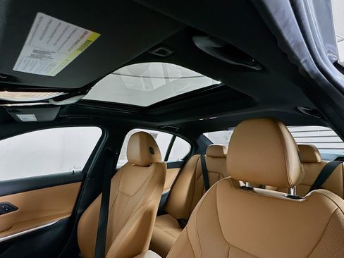 Used 2025 BMW 330i Sedan image 26