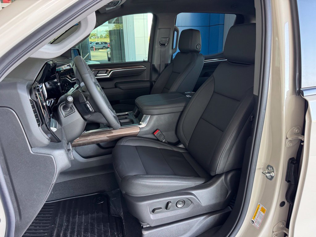 New 2026 Chevrolet Silverado 1500 RST w/ Convenience Package II AWD/4WD image 17