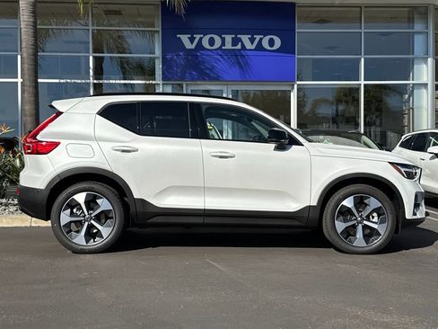 New 2026 Volvo XC40 B5 Plus w/ Protection Package Premier image 6