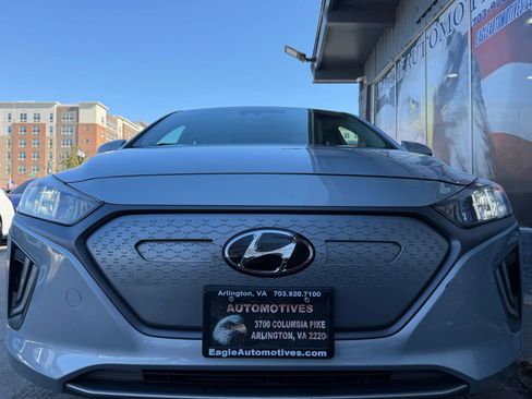 Used 2021 Hyundai Ioniq Limited image 8