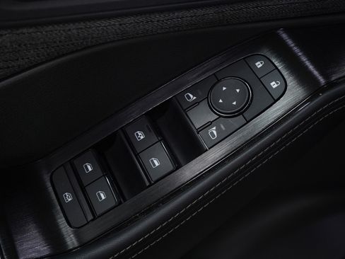 Used 2022 Nissan Rogue SV image 22