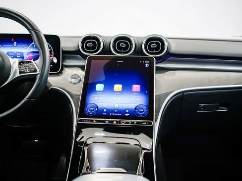 Used 2025 Mercedes-Benz C 300 Sedan image 13