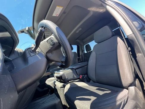 Used 2021 Chevrolet Silverado 2500 LT w/ Convenience Package AWD/4WD image 16