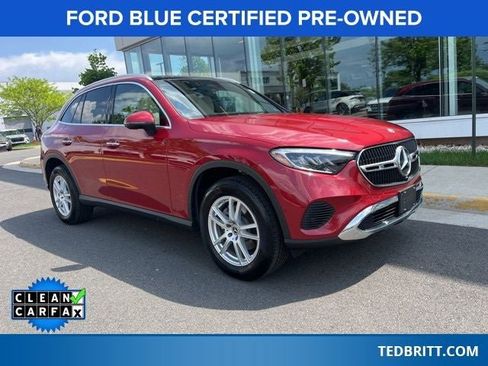 Used 2025 Mercedes-Benz GLC 300 4MATIC image 1