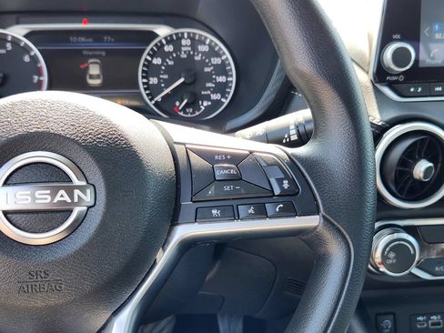 Used 2024 Nissan Sentra SV FWD image 16