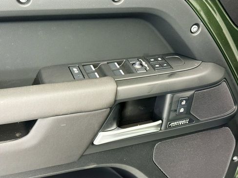 New 2026 Land Rover Defender 110 X-Dynamic SE AWD/4WD image 21