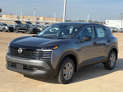 New 2026 Nissan Kicks S image 7