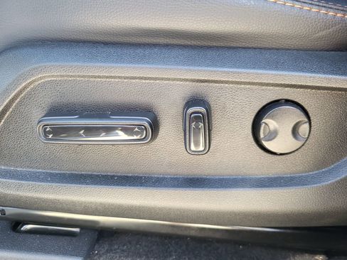 Used 2023 Honda Pilot TrailSport image 14