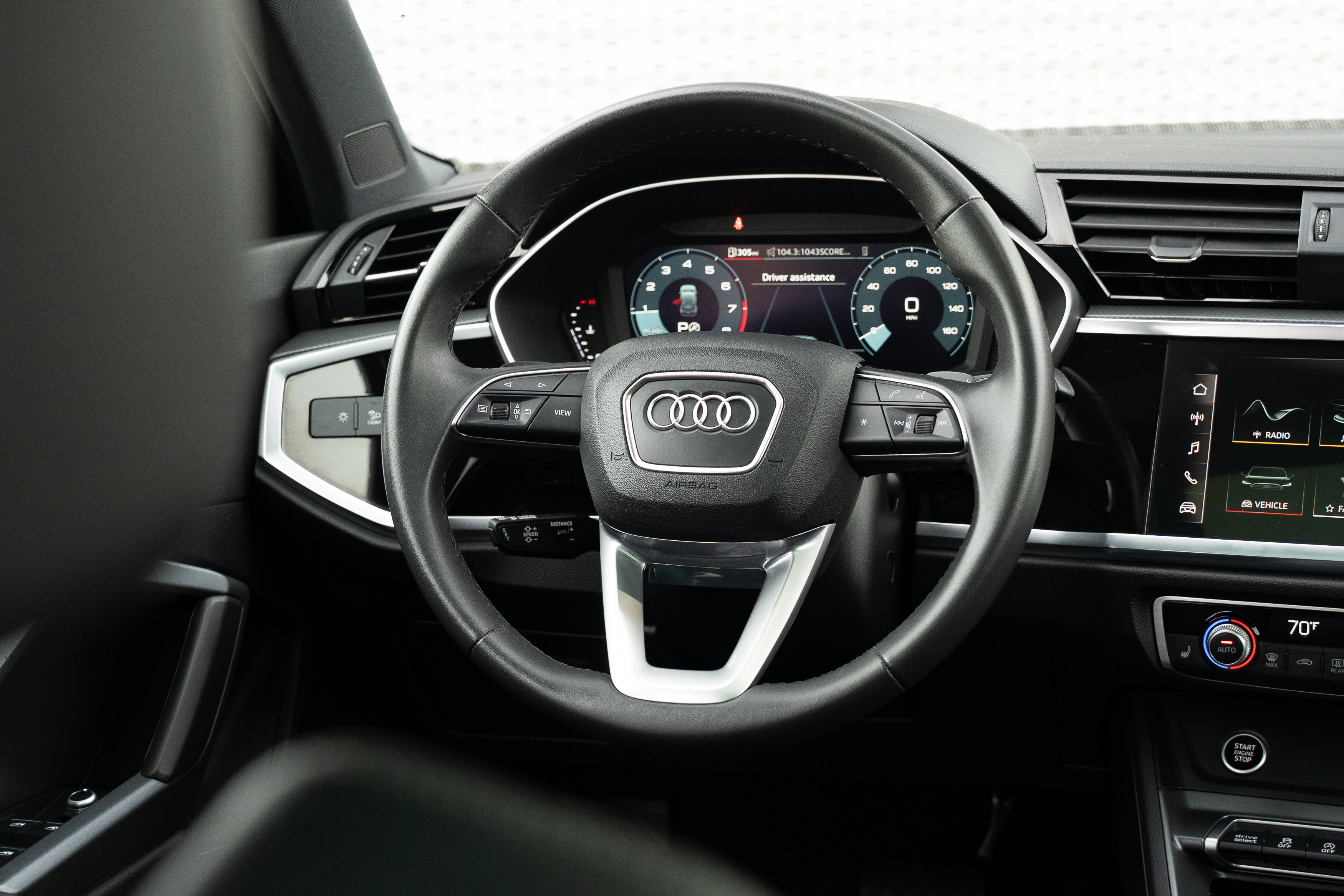 Certified 2025 Audi Q3 2.0T Premium w/ Convenience Package AWD/4WD image 9