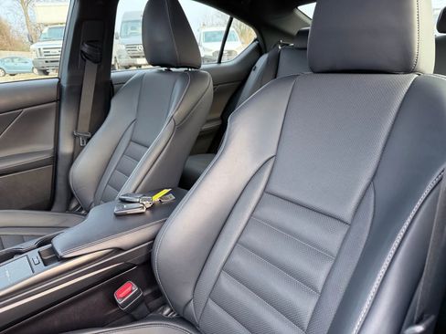 Used 2023 Lexus IS 350 F Sport image 42