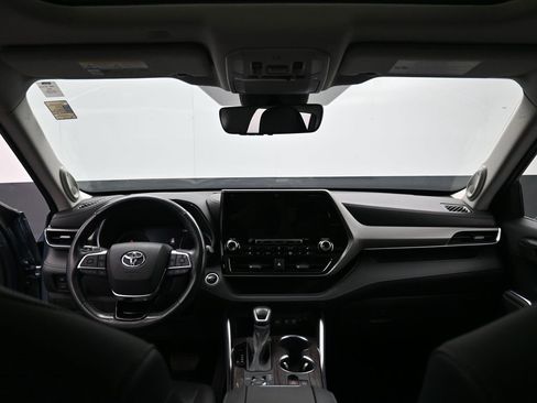 Used 2020 Toyota Highlander Limited image 29