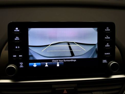 Used 2018 Honda Accord Sport image 25