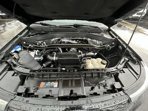 Used 2020 Ford Explorer ST w/ ST Street Pack image 28