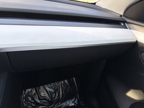 Used 2023 Tesla Model Y Performance AWD/4WD image 23