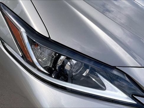 Used 2021 Lexus ES 350 F Sport w/ Accessory Package FWD image 32