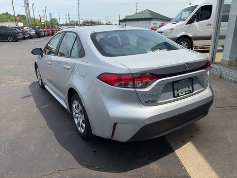 Used 2024 Toyota Corolla LE FWD image 9