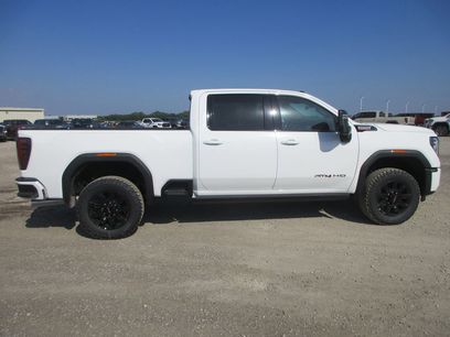 New 2026 GMC Sierra 3500 AT4 w/ AT4 Premium Plus Package