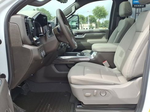 New 2026 Chevrolet Silverado 3500 LTZ w/ LTZ Plus Package AWD/4WD image 18