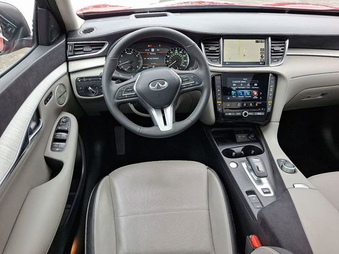 Used 2023 INFINITI QX50 Sensory w/ Accent Package image 12