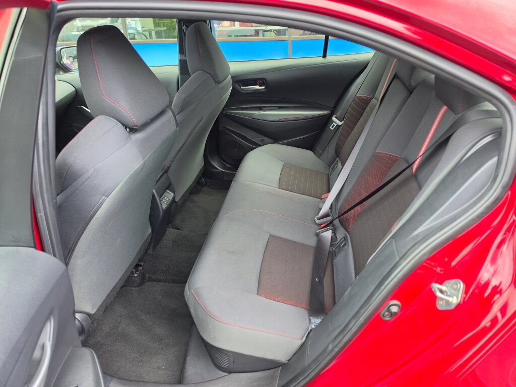 Used 2024 Toyota Corolla SE w/ SE Package FWD image 16